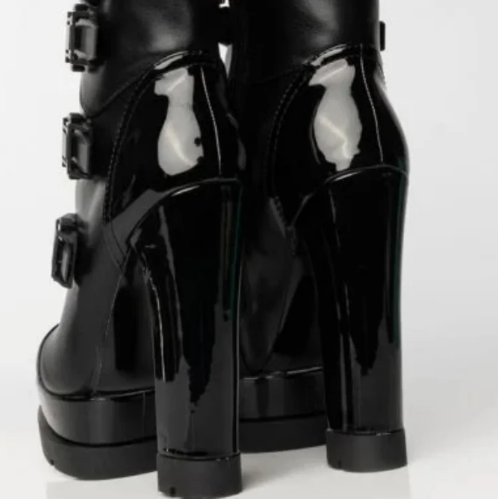 Booties - Picture 4 of 4
